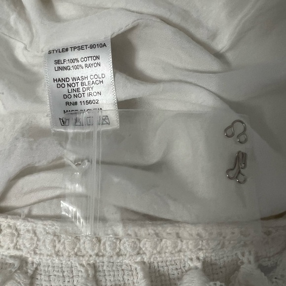 Skylar + Madison White Mini Pom Pom Skirt - Size XS - Picture 7 of 7